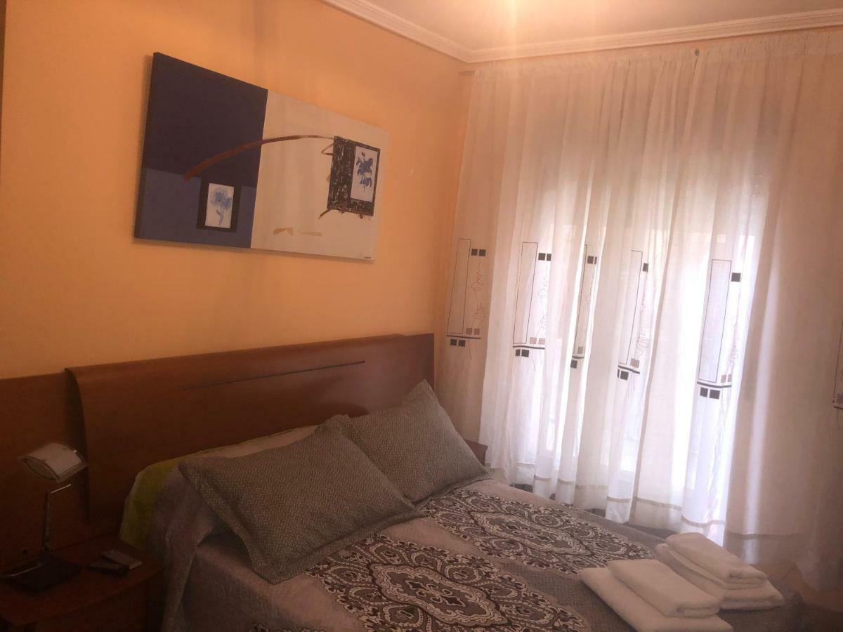 Piso Avenida De Madrid Apartment Zaragoza Bagian luar foto