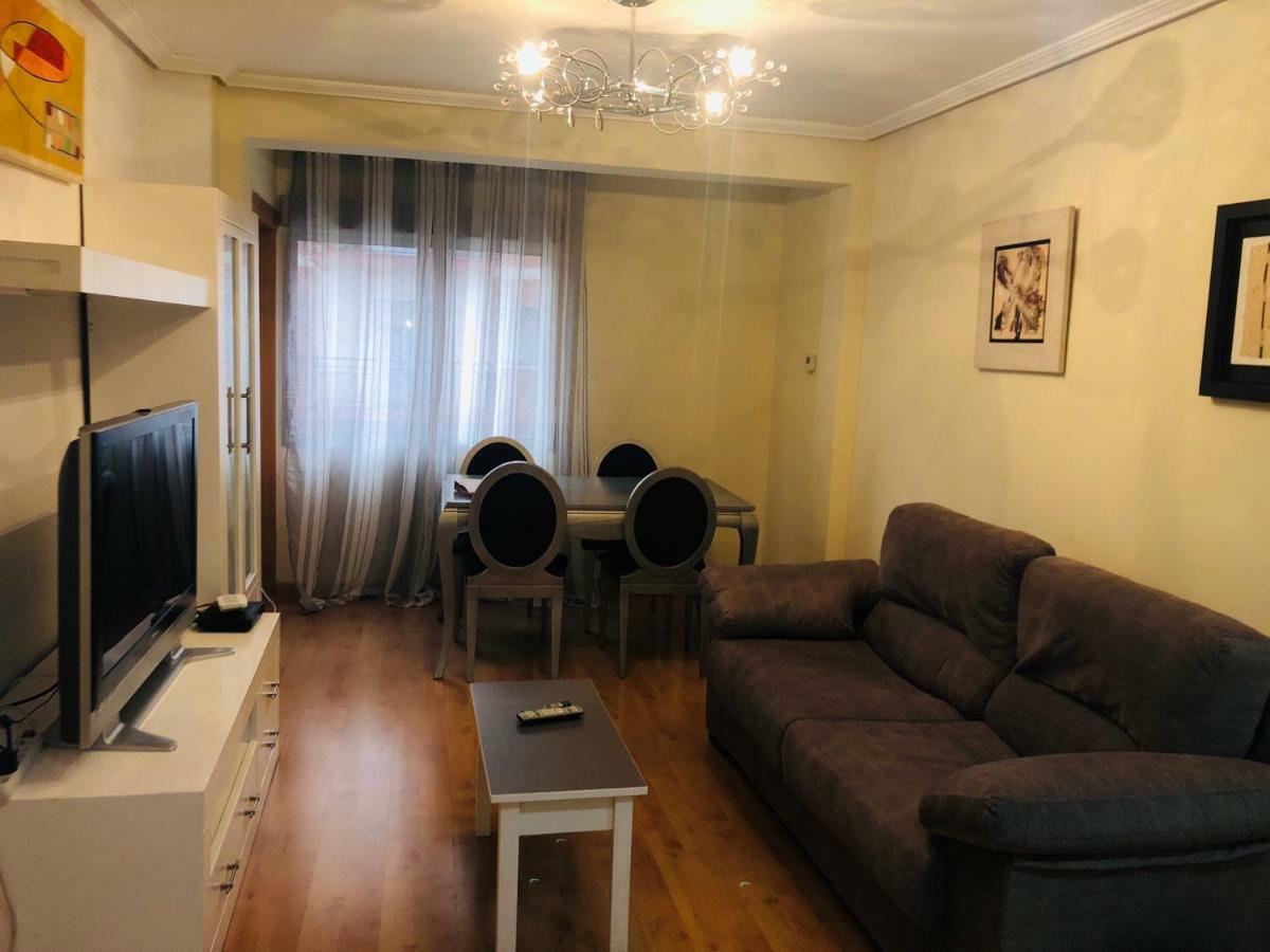 Piso Avenida De Madrid Apartment Zaragoza Bagian luar foto