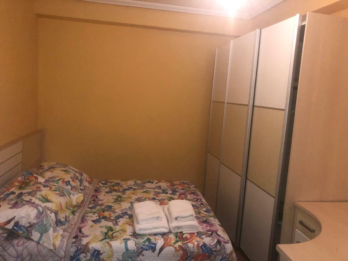 Piso Avenida De Madrid Apartment Zaragoza Bagian luar foto