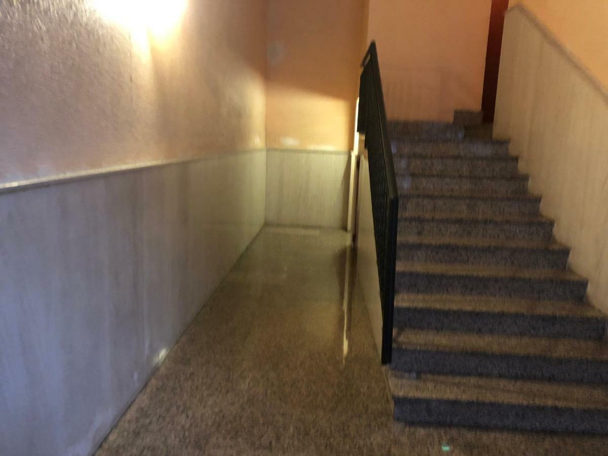 Piso Avenida De Madrid Apartment Zaragoza Bagian luar foto